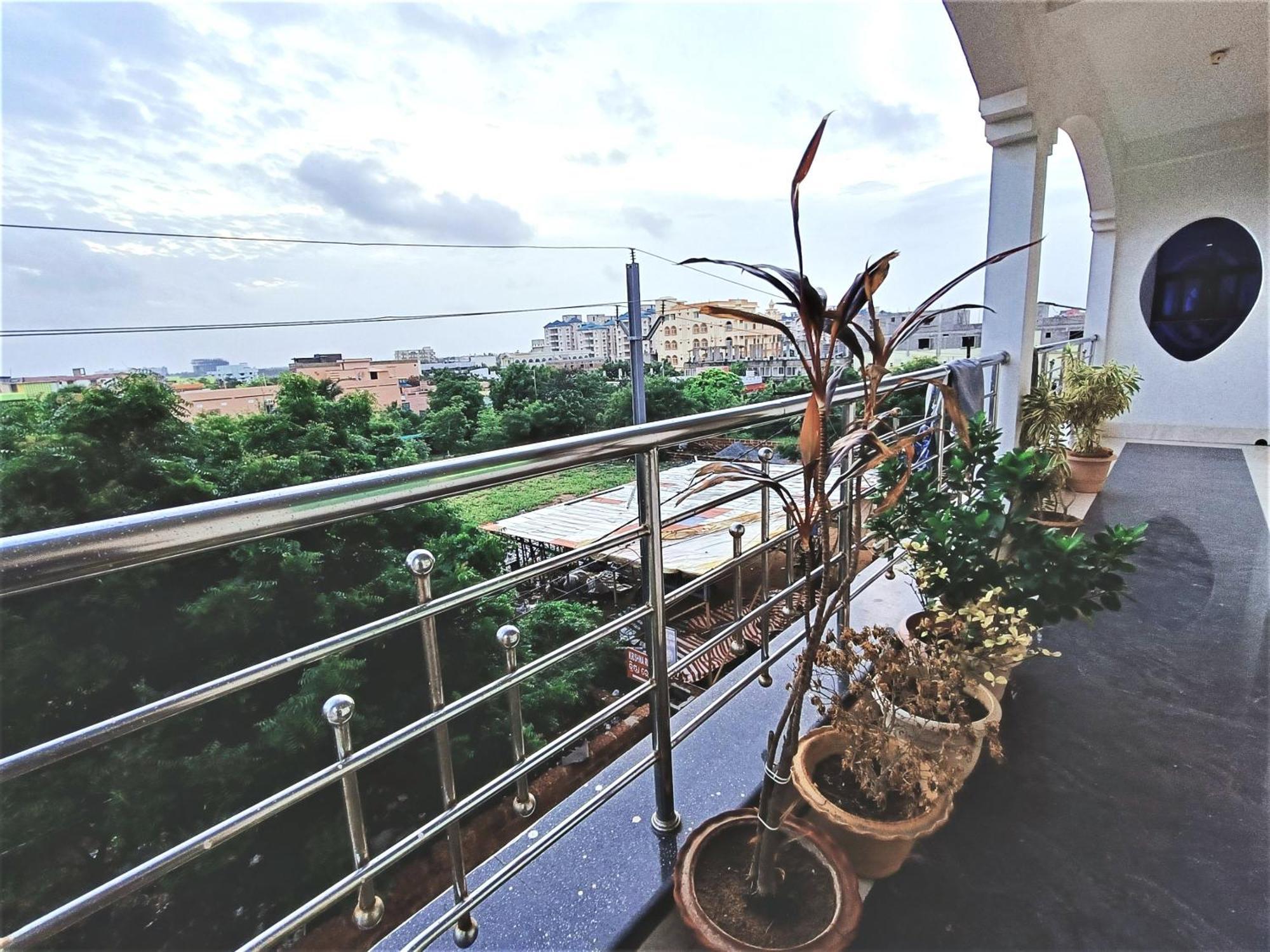 Goroomgo Krishna Residency Puri Near Sea Beach - Spacious Room With Excellent Service Awarded - Best Seller Exterior photo
